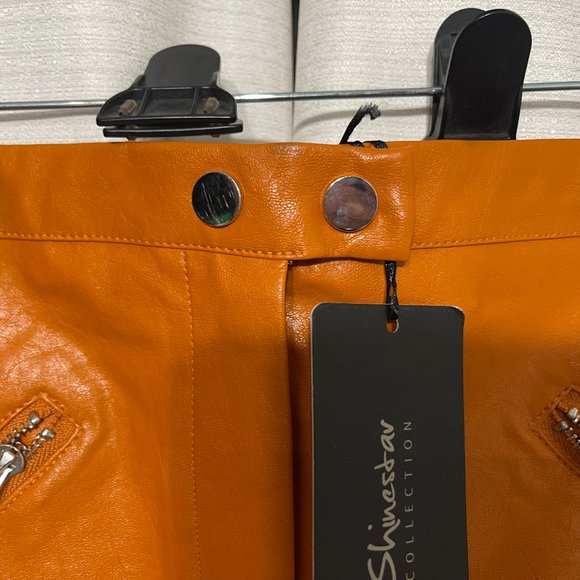 SHINESTAR Mini Skirt. Color orange. Faux Leather. Size L - Picture 3 of 11